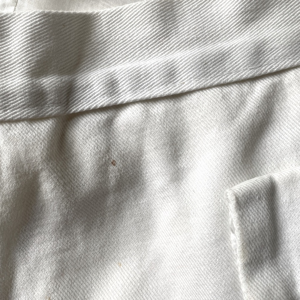 1940s white high waisted shorts - Picture 6 of 7